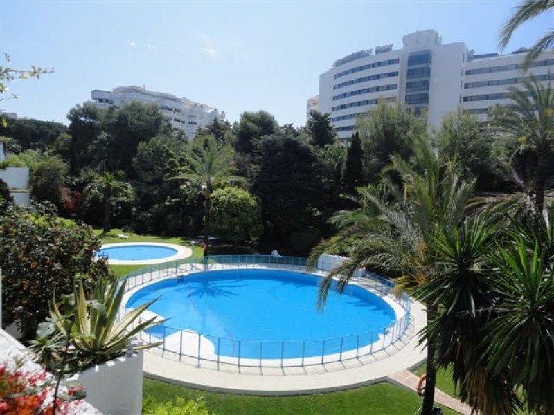 Jardines Del Mar Apartment Marbella Bagian luar foto