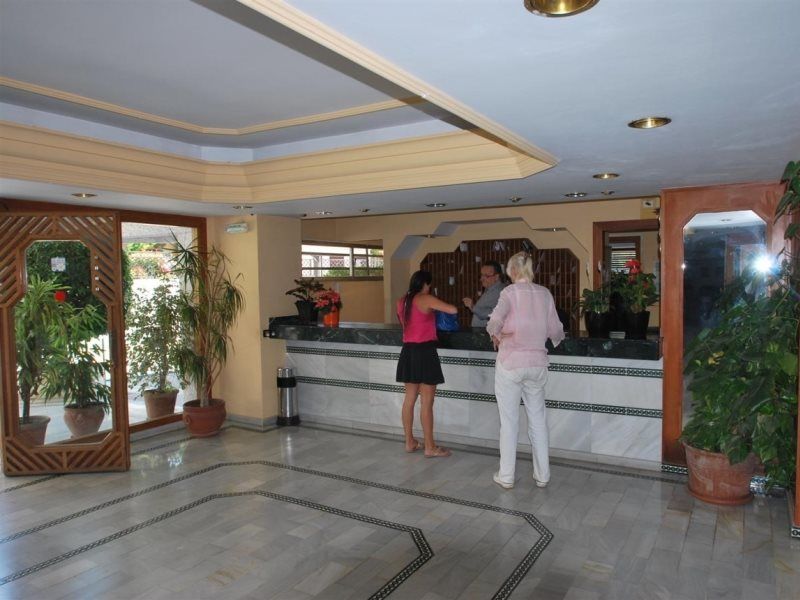Jardines Del Mar Apartment Marbella Bagian luar foto
